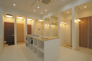 新座ショールーム