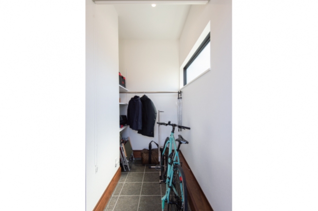 自転車も入る土間収納